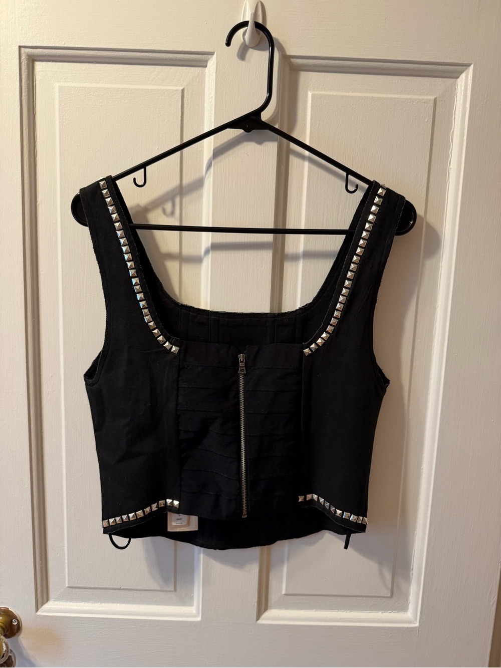 NWT Alice + Olivia x The Who Studded Corset Crop Top Size 8 - Picture 2 of 3